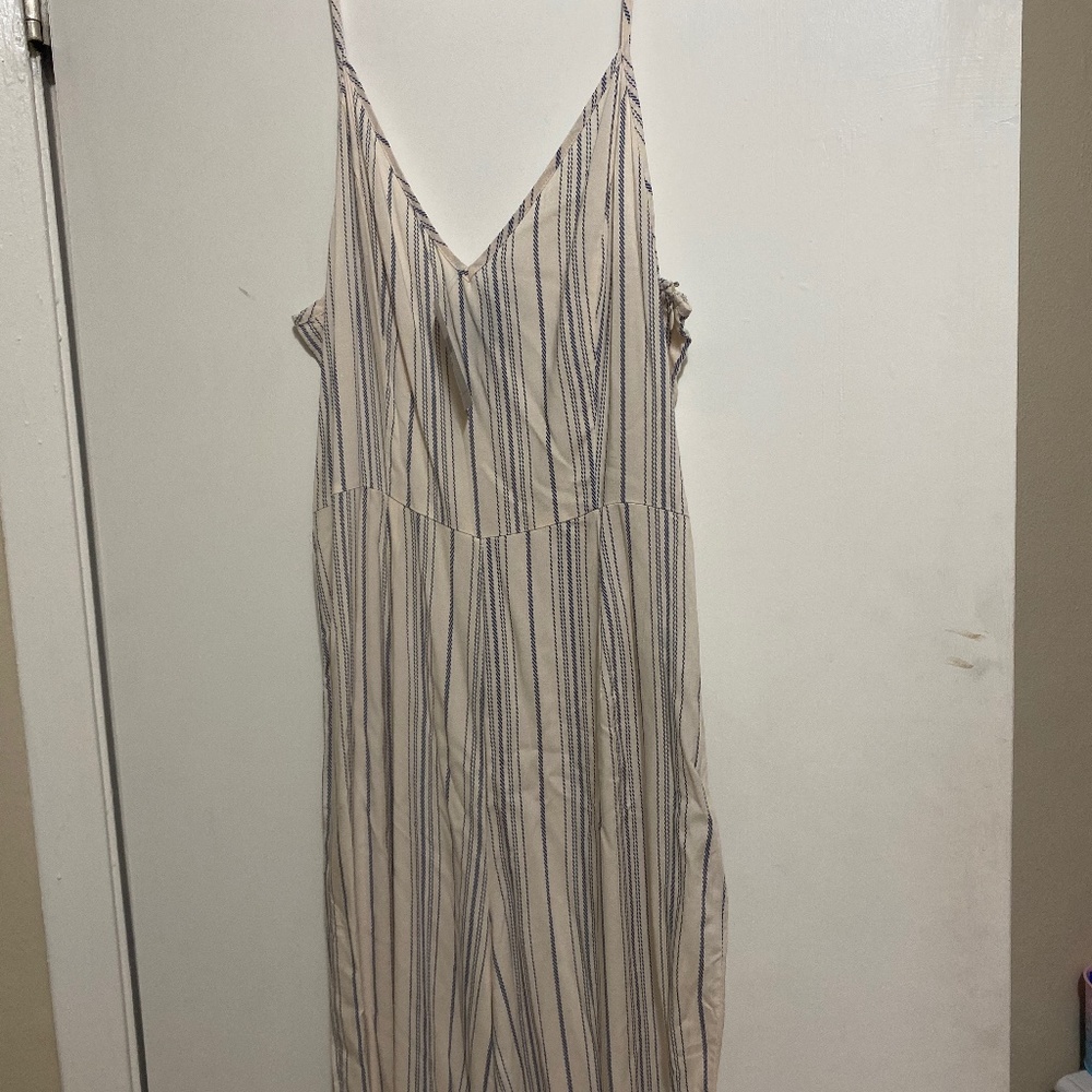 Cream/navy jumpsuit